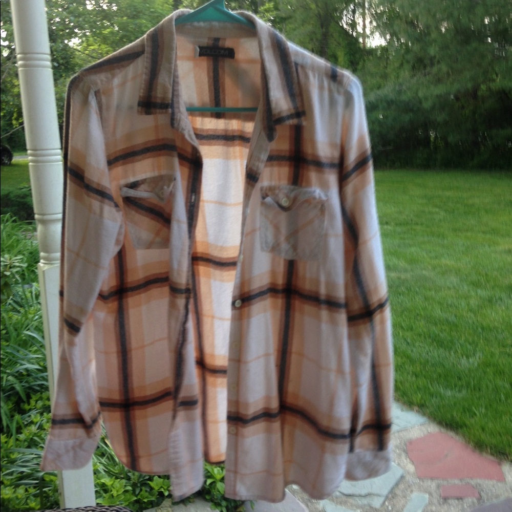 Volcom flannel